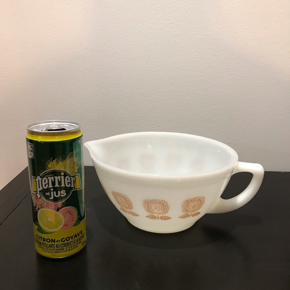 Fire king bowl - Picture 2 of 3